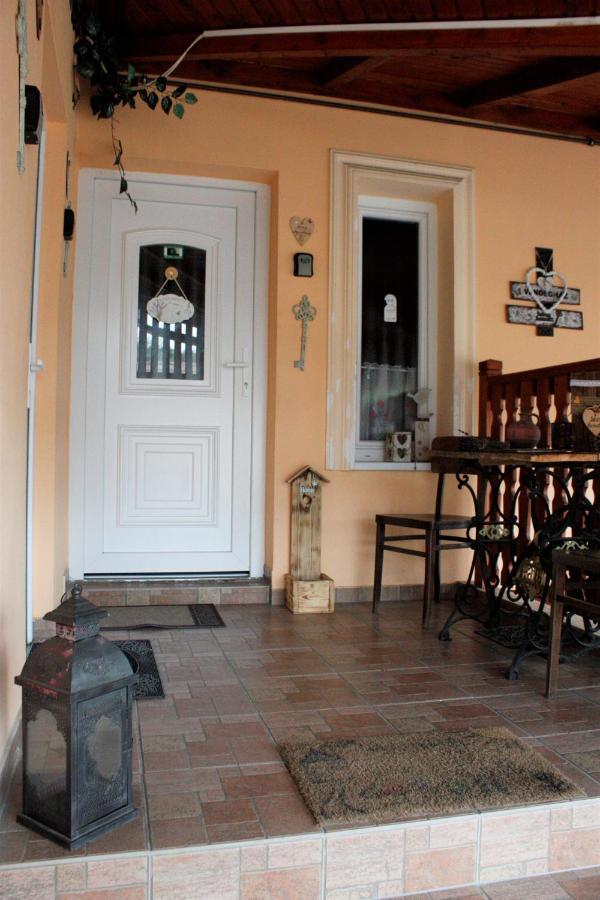 Ferienwohnung Ani Vendeghaz Egerszalók Exterior foto